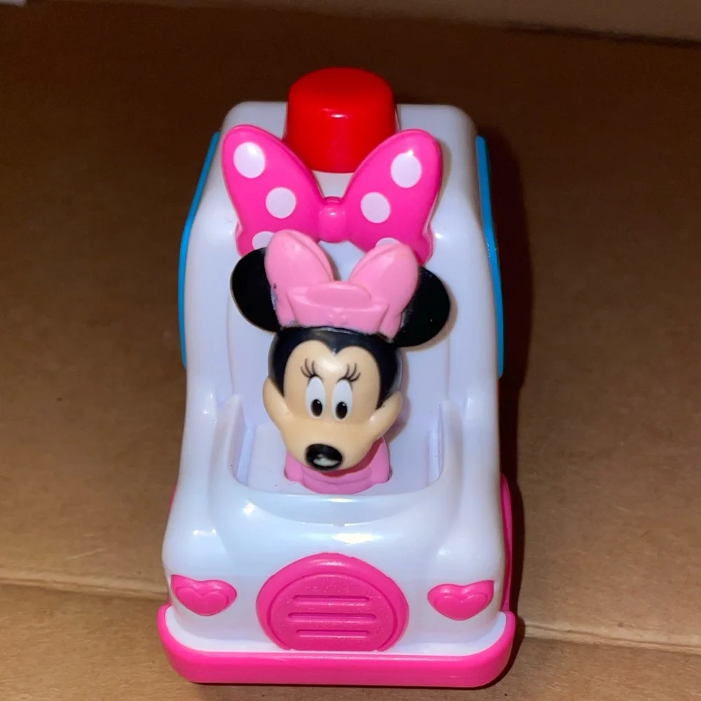 Just Play Disney Jr Mickey Minnie Mouse's Ambulance new